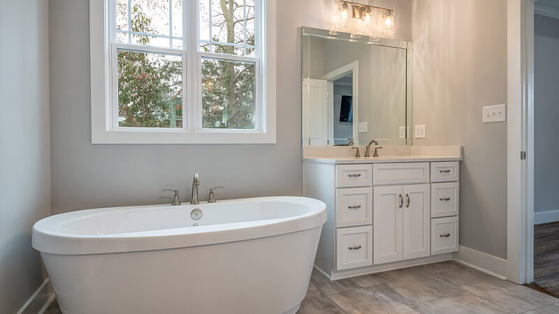 Beason Builders Custom Home Lakeshore Bathroom with Luxury Soaking Tub